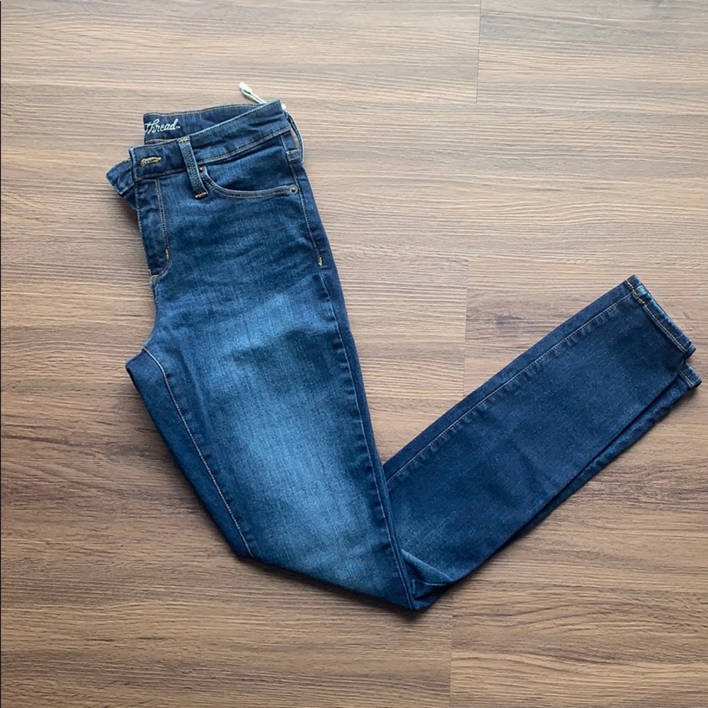UNIVERSAL THREAD JEANS